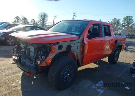 2025 Nissan Frontier Pro-4X 4X4 z USA, uszkodzony, nr VIN 1N6ED1EK3SN610617